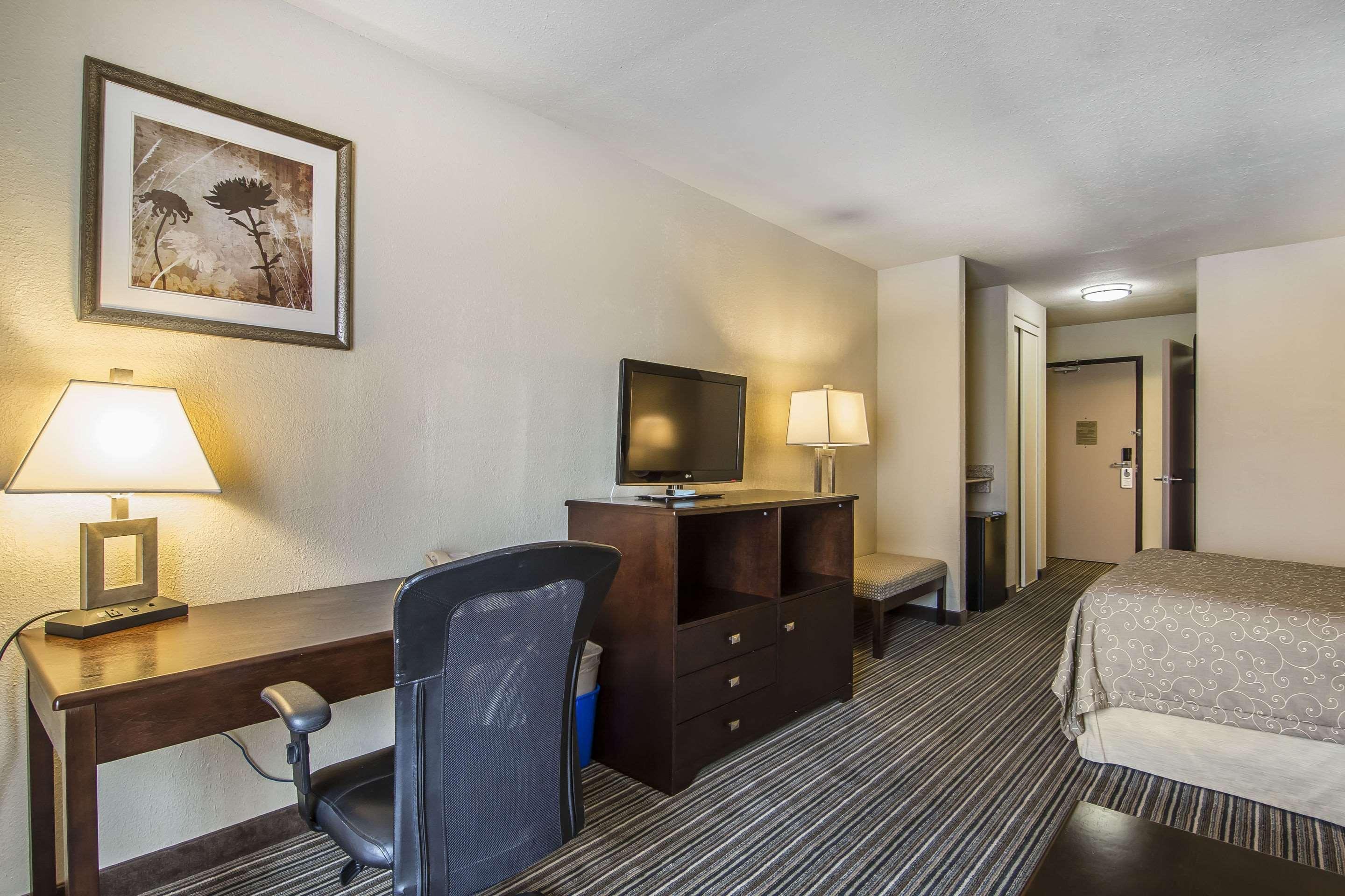 Quality Inn & Suites Yorkton Εξωτερικό φωτογραφία