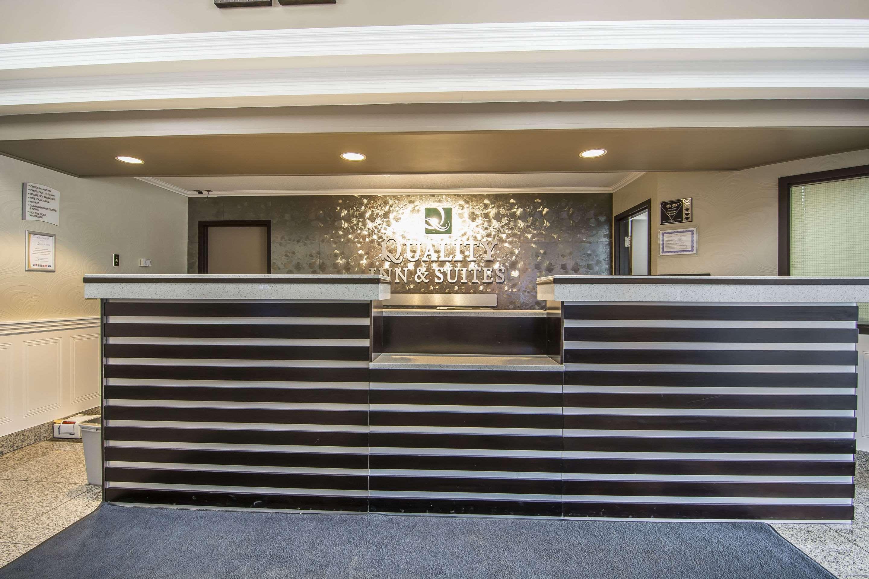 Quality Inn & Suites Yorkton Εξωτερικό φωτογραφία