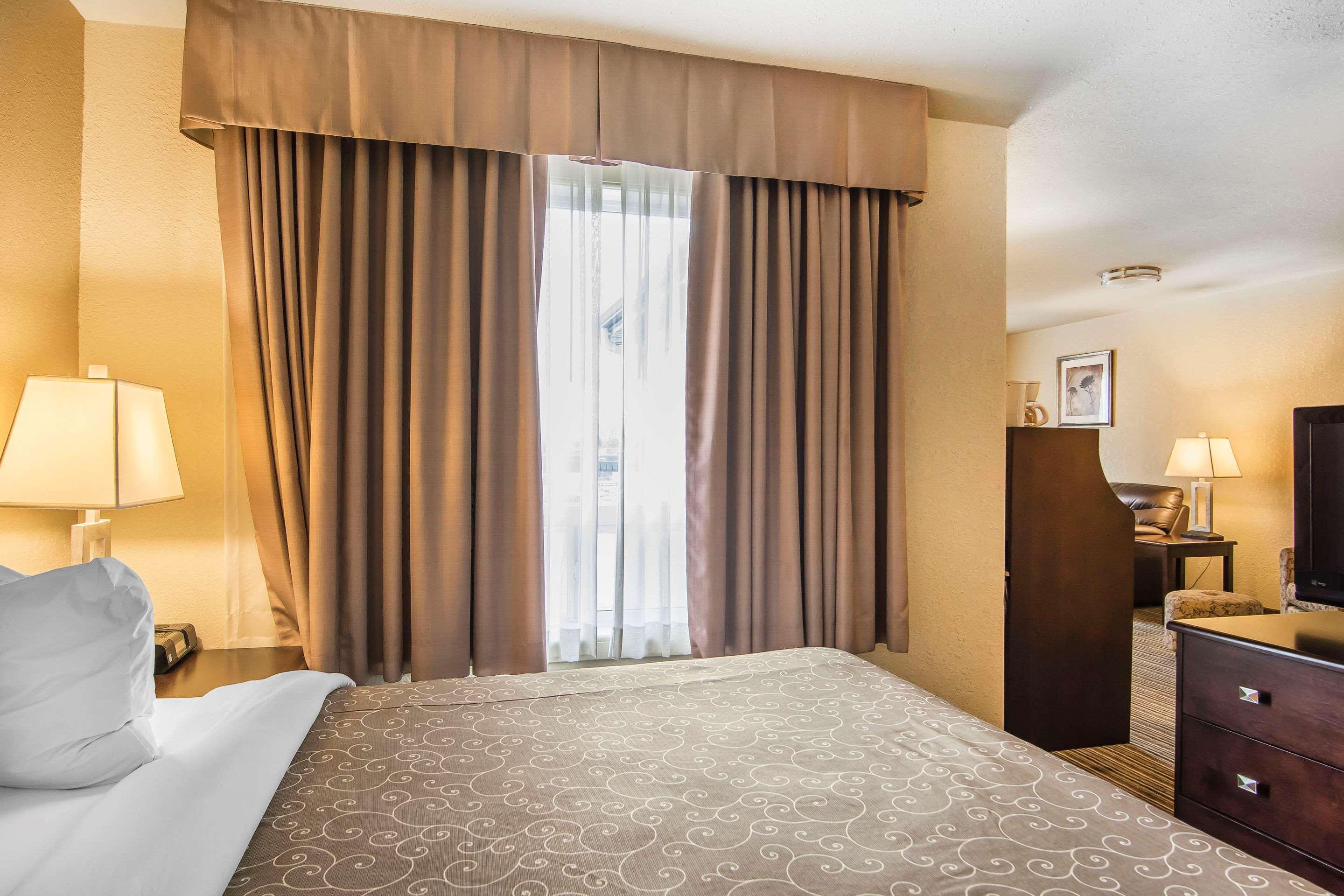 Quality Inn & Suites Yorkton Εξωτερικό φωτογραφία