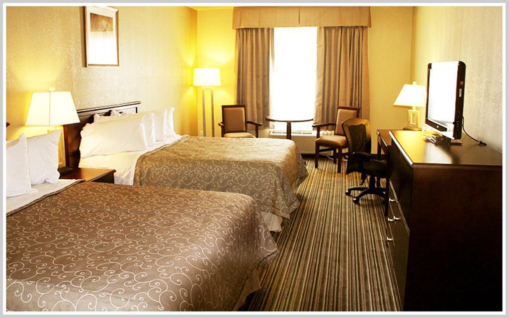 Quality Inn & Suites Yorkton Εξωτερικό φωτογραφία