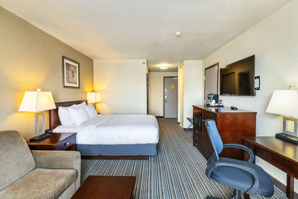 Quality Inn & Suites Yorkton Δωμάτιο φωτογραφία